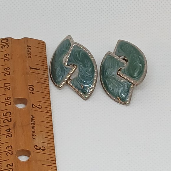 1980s Vintage Retro Shimmering Green/Blue/Gray Enamel Pierced Earrings #35W - Picture 2 of 14